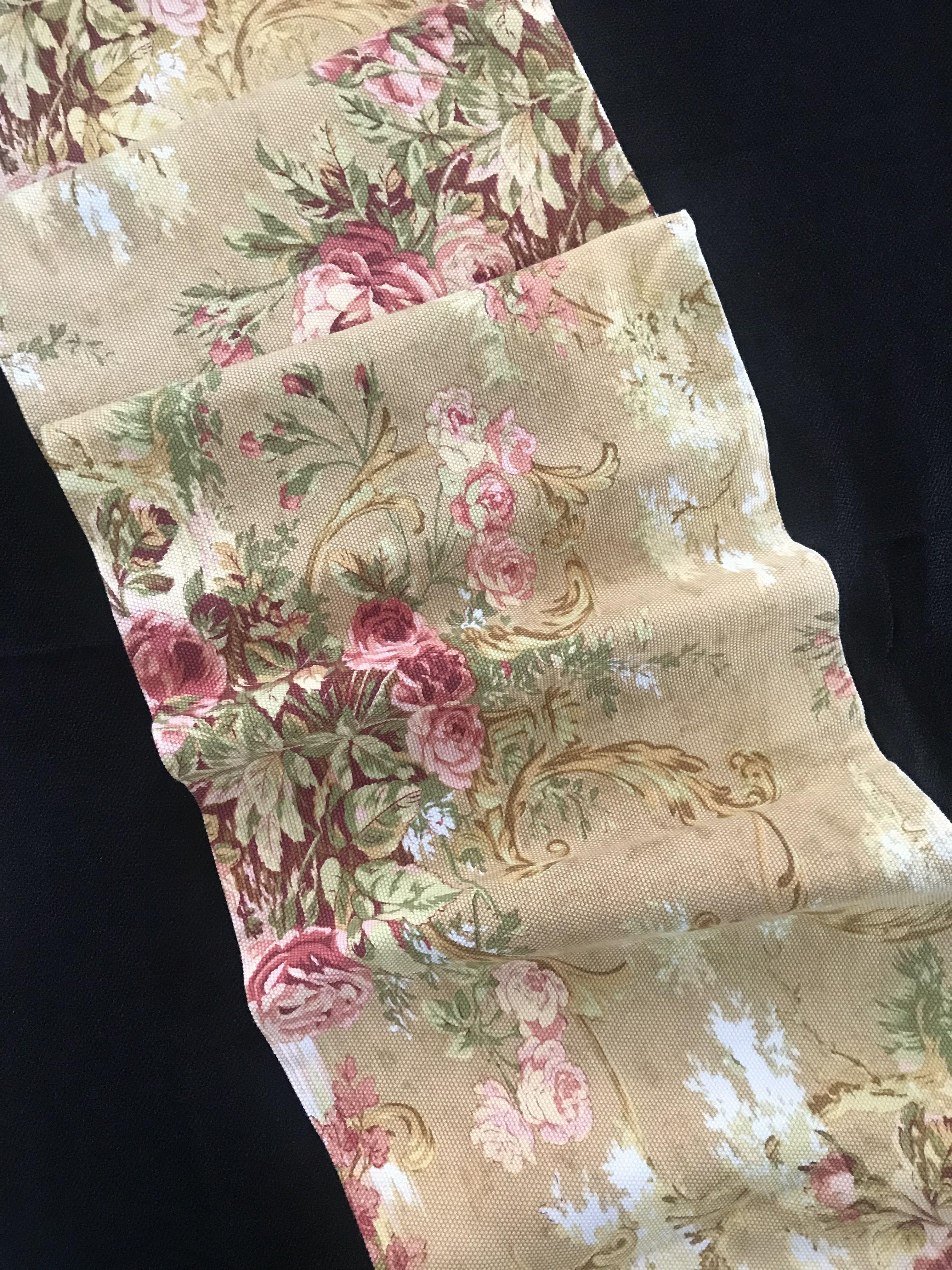 Floral Table Runner (Category: Table Linen & Textiles) located in Mandaluyong City. Submitted by secondsnlabels (Listing ID 1100968317, Image 1). Description: .