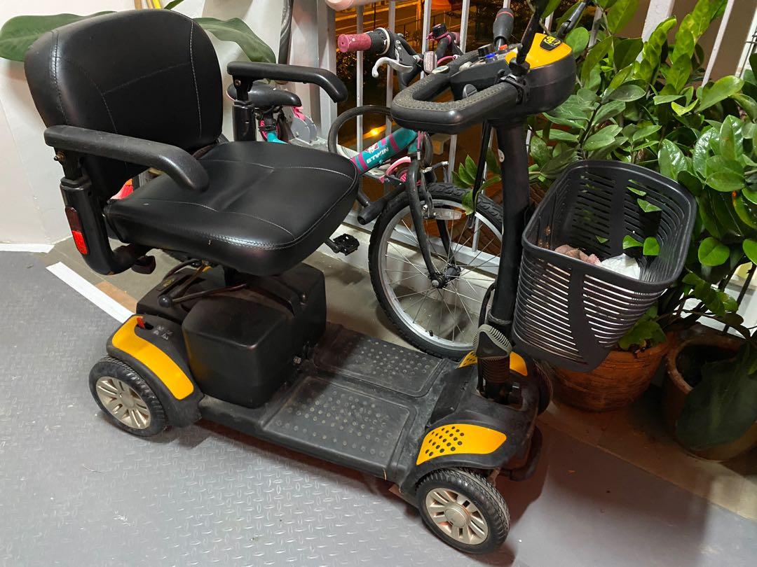 GEM 4 wheel mobility scooter/ motorised wheelchair , Sports Equipment, PMDs, EScooters & E