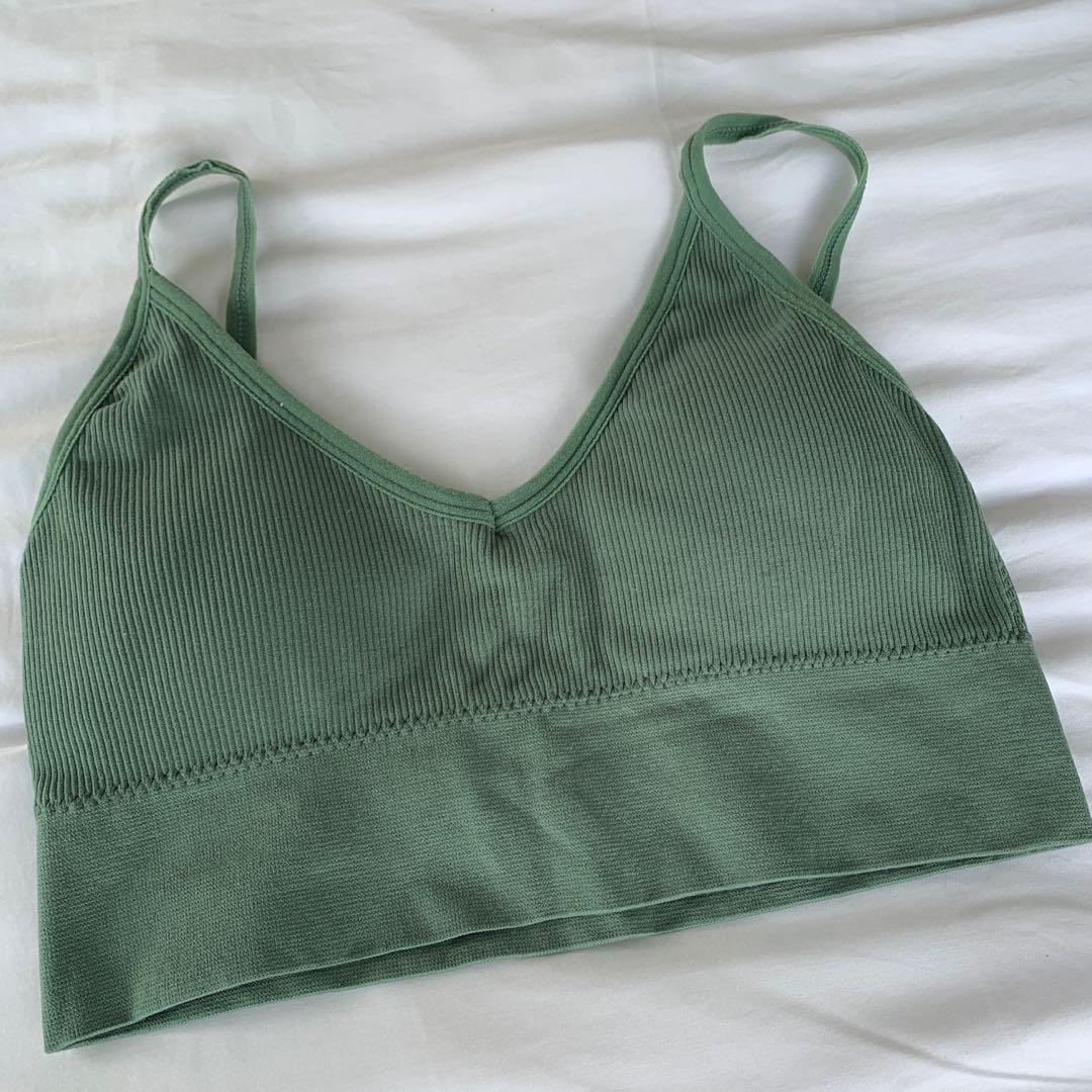 preloved] shopee sports bra (TAKE ALL), Women's Fashion, Undergarments &  Loungewear on Carousell