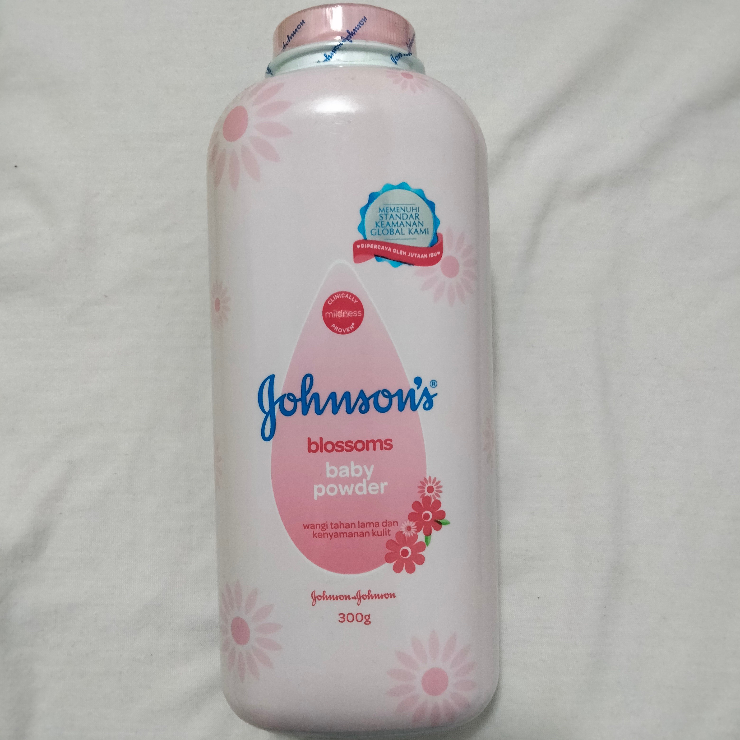 Johnsons Blossom Baby Powder 300 Gram Bayi Anak Lainnya Di Carousell