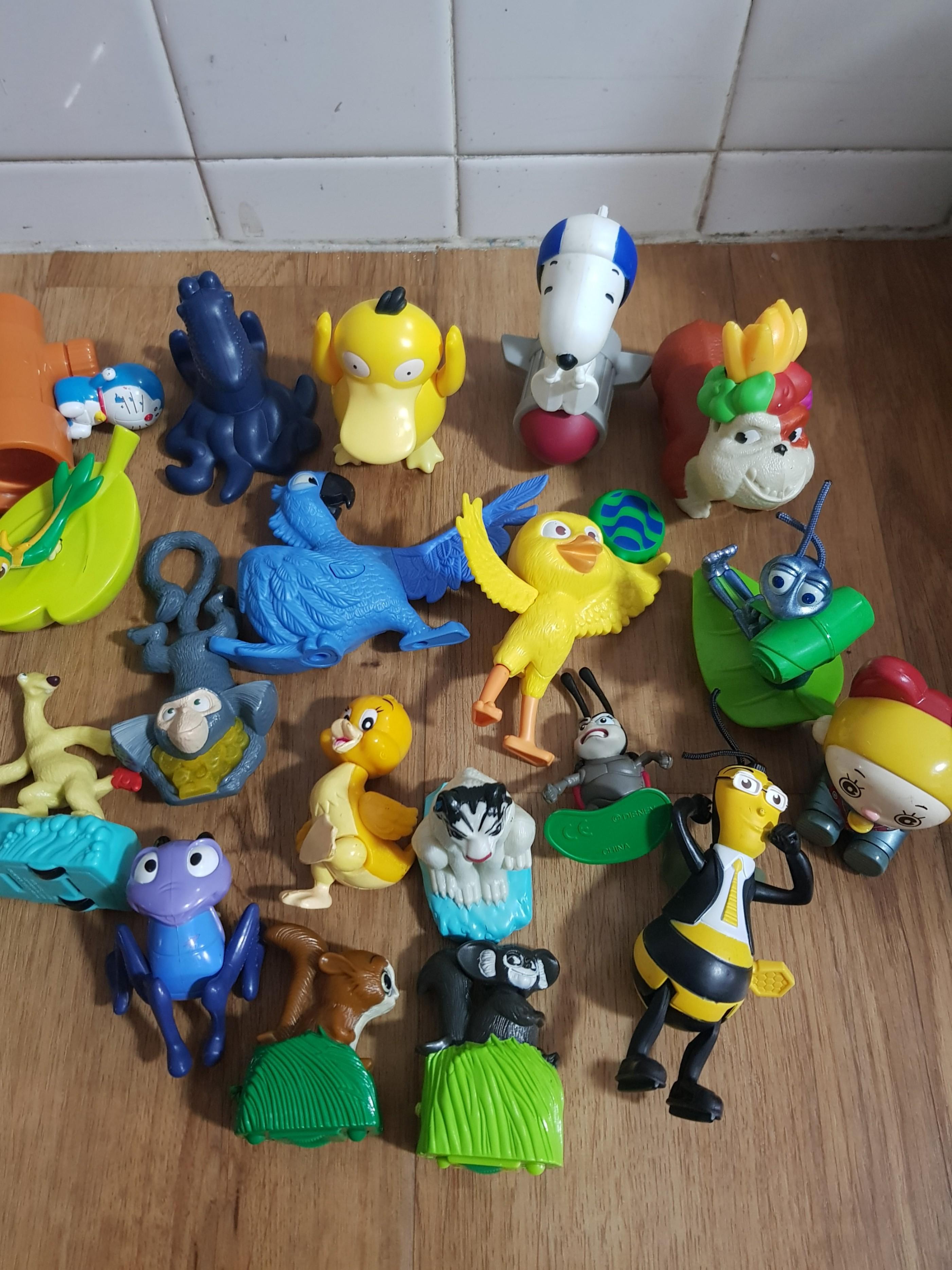7 toys Cinosural International School