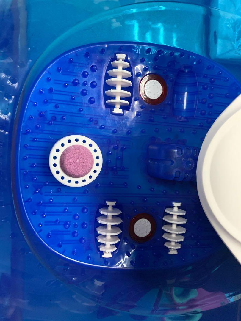 Misiki Foot Spa (Category: Foot Care) located in Pasay City. Submitted by ayinong168 (Listing ID 1100807320, Image 2). Description: Item is in excellent condition working, 110volts, needs transformer to work pm for inquiries .