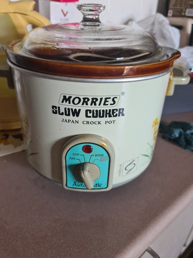 Morris slow cooker Japan crock pot, TV & Home Appliances, Kitchen