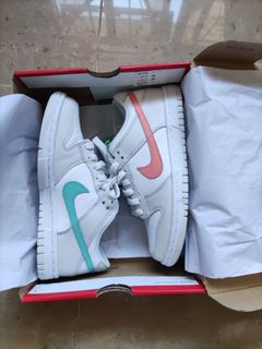 （分類：）位於 。 由 wavecloset 提交（商品編號 1100883659，圖片 1）。簡介： 。