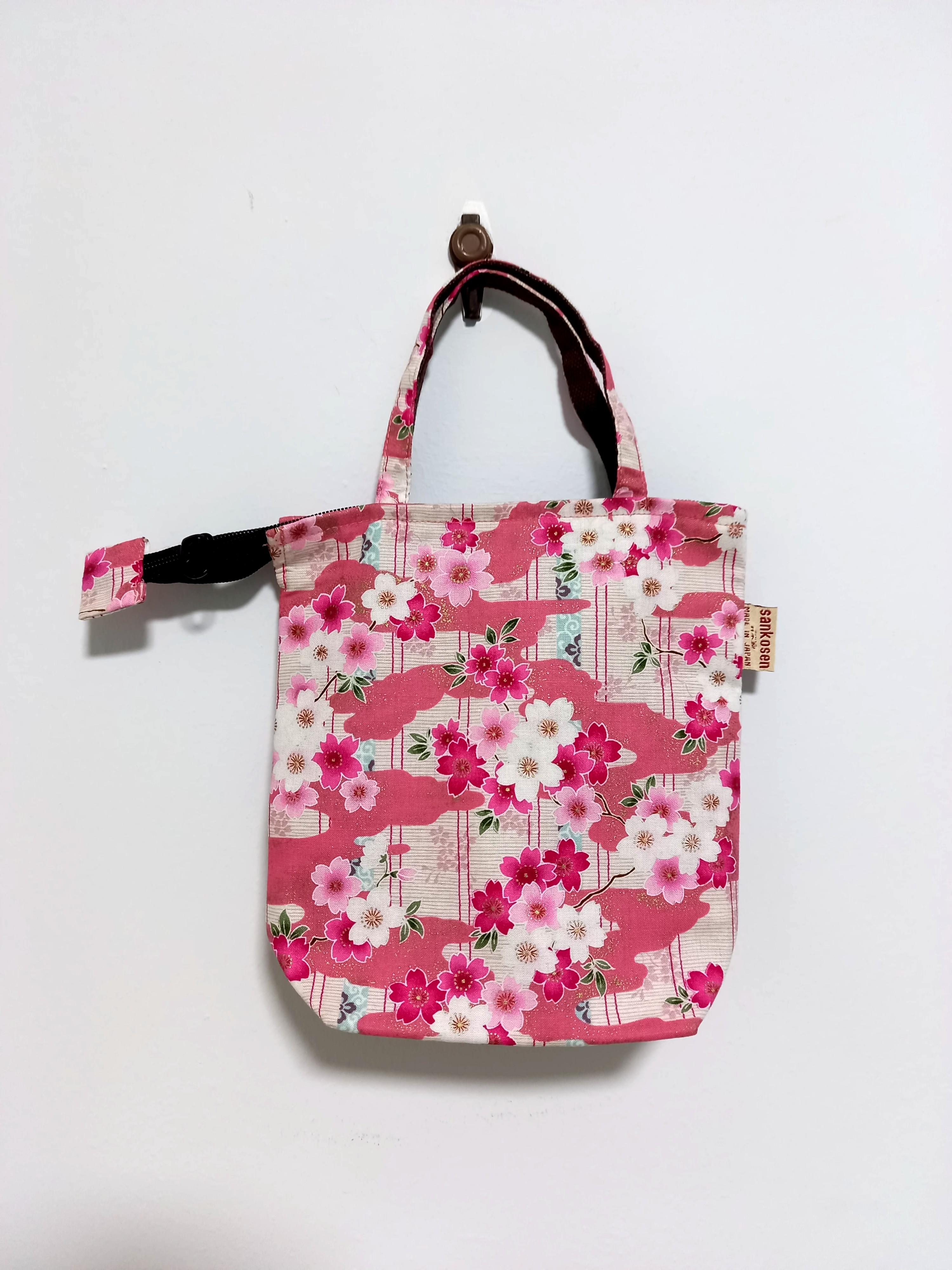 Floral Buckle Coin Purses (SAKURAKOUSHI Cherry Blossoms - Pink) / Made in  Japan Kiss-lock Change Purse Wallets pouch for women