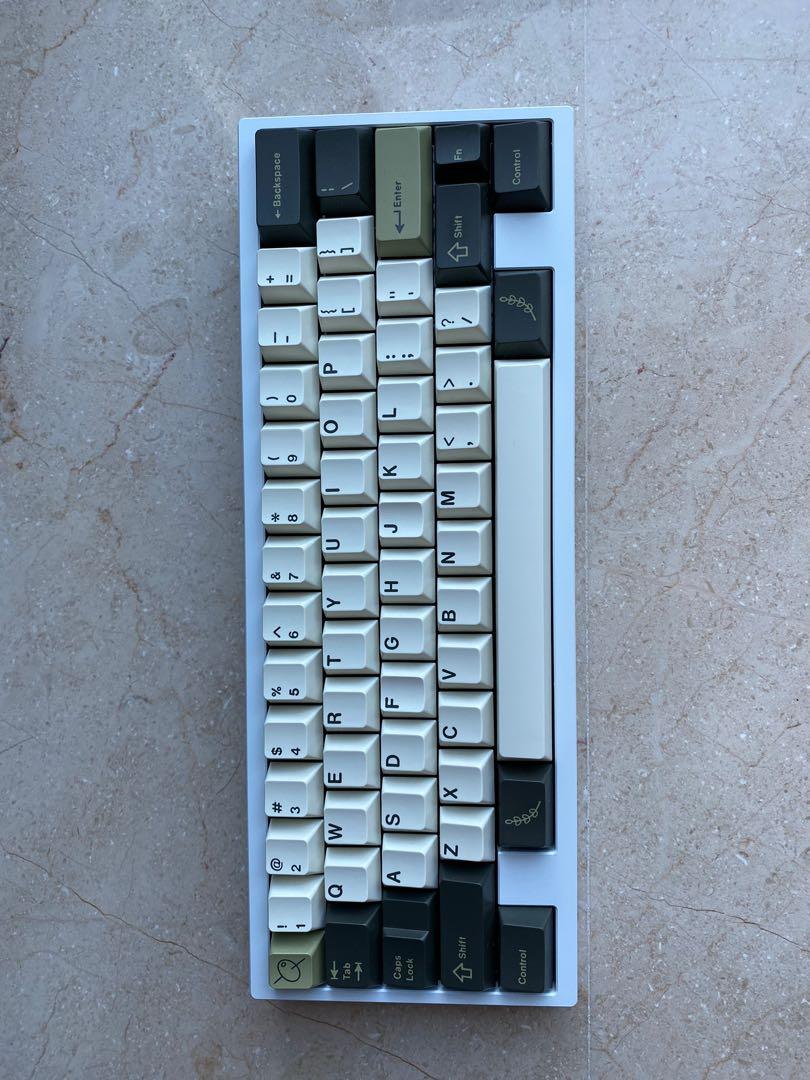 Polaris keyboard by ai03 (guy who made Vega) with extras, including