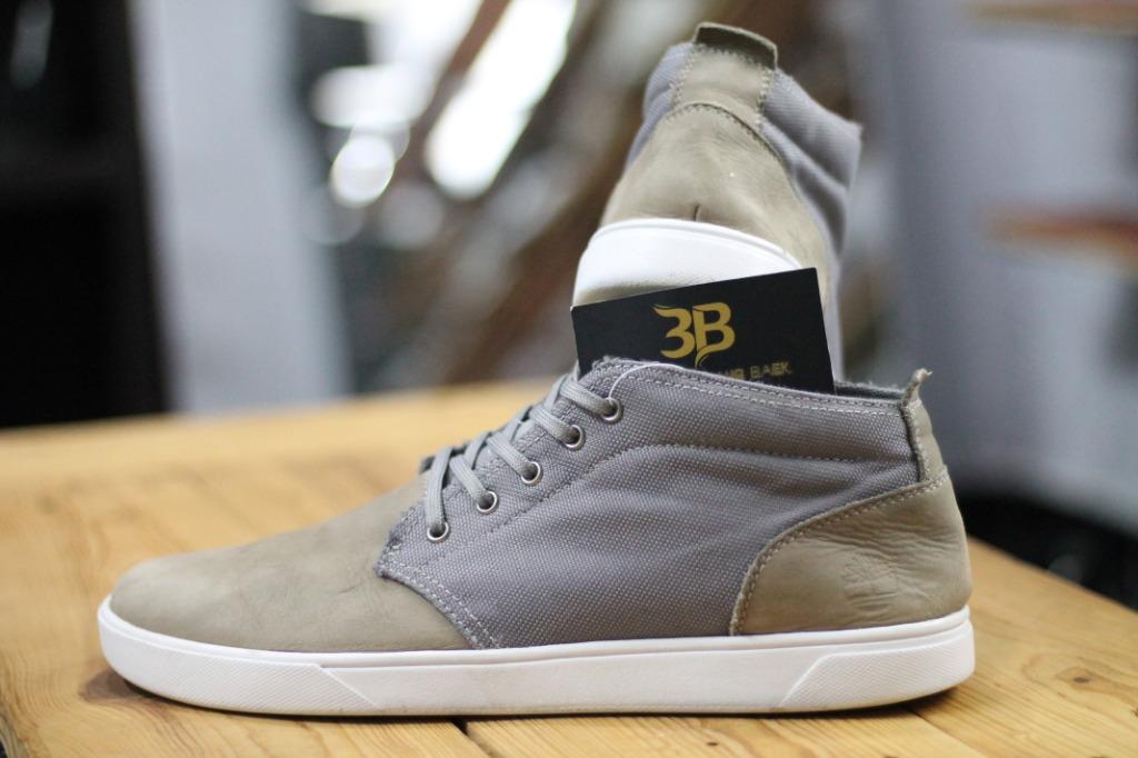Groveton best sale chukka shoes