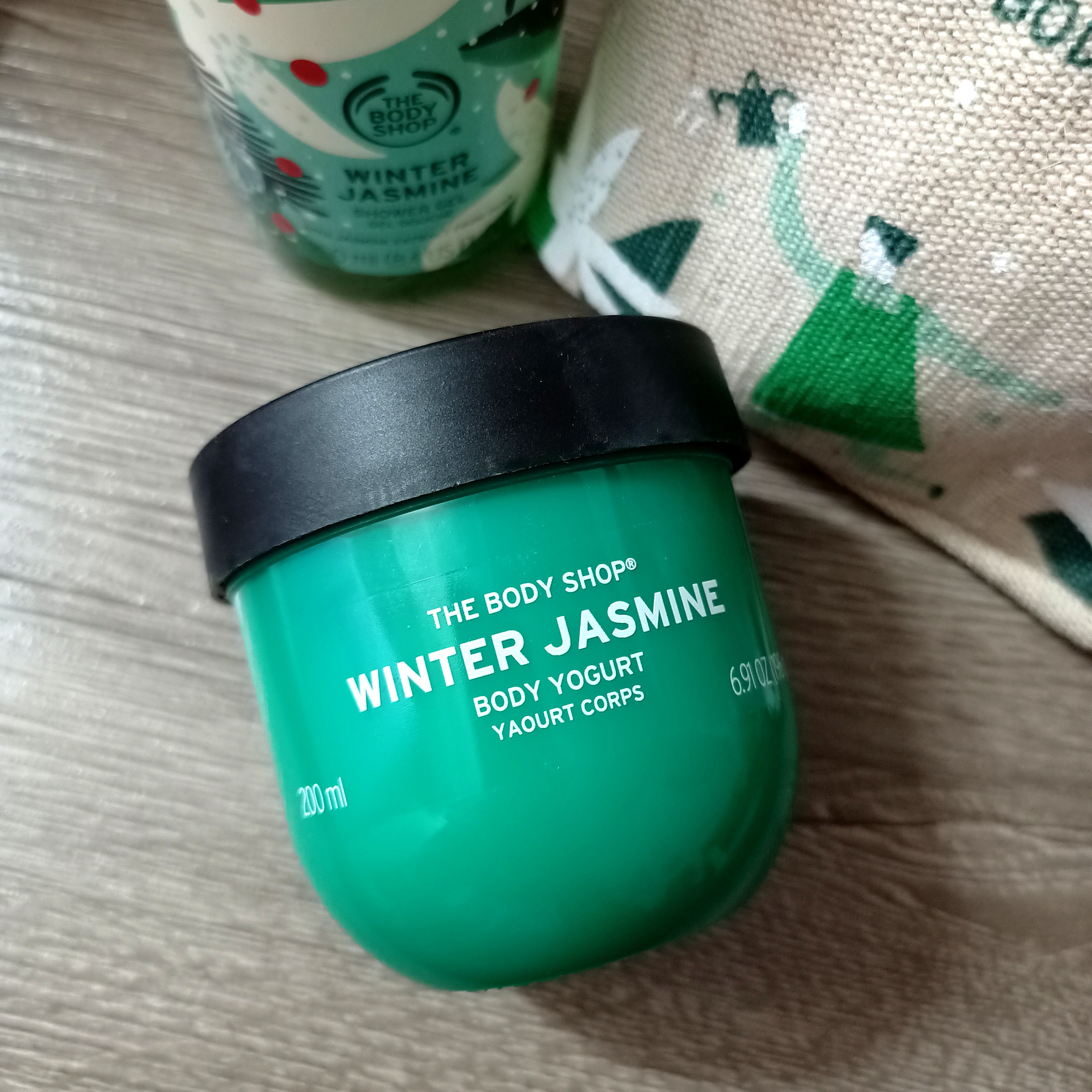 The body shop winter jasmine body yogurt store