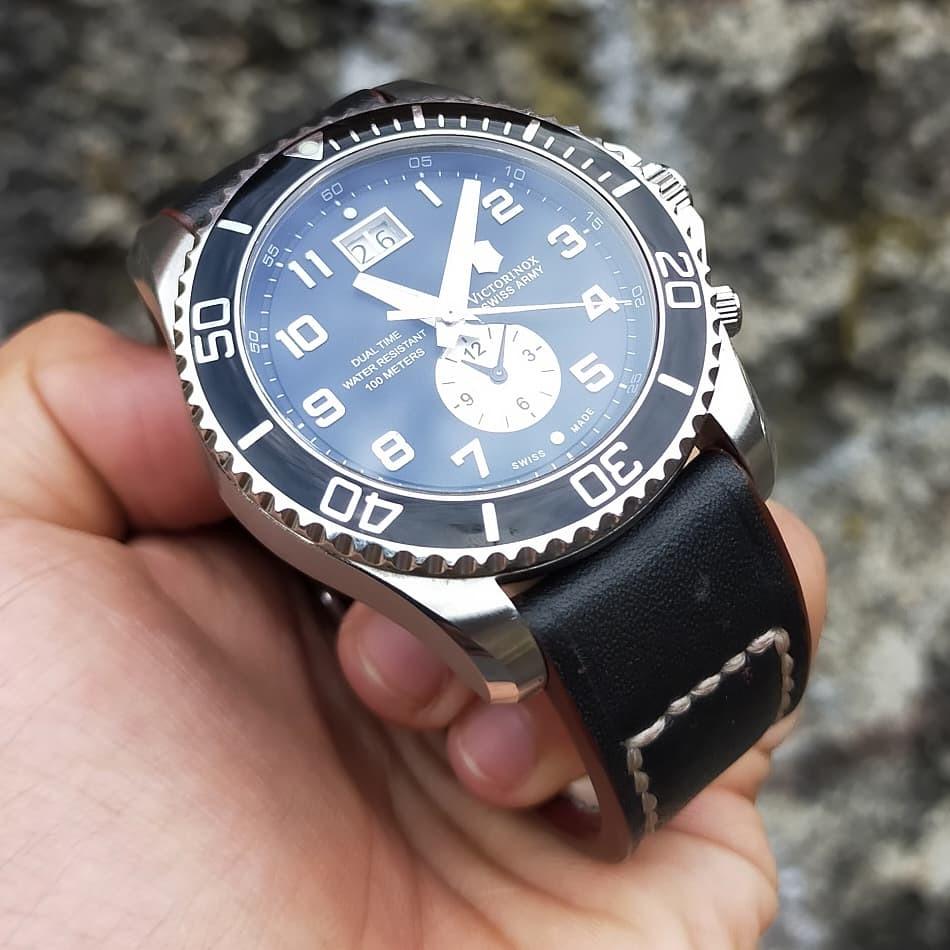 Victorinox Swiss Army Maverick GS Dual Time Ref. 241440 Quartz