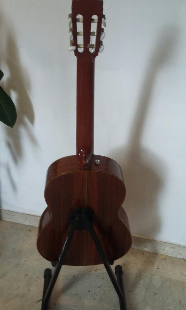 Yamaha classical Guitar. made in China, Hobbies & Toys, Music & Media