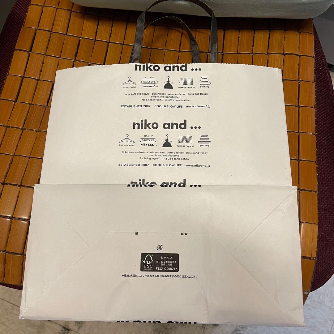 全新Niko and 紙袋, 其他, 其他- Carousell
