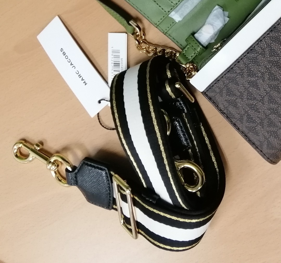 Marc jacobs strap 2025 gold