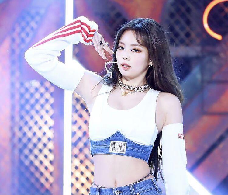 Blackpink Jennie Stage Outfit Set, Hobbies & Toys, Memorabilia &  Collectibles, K-Wave on Carousell