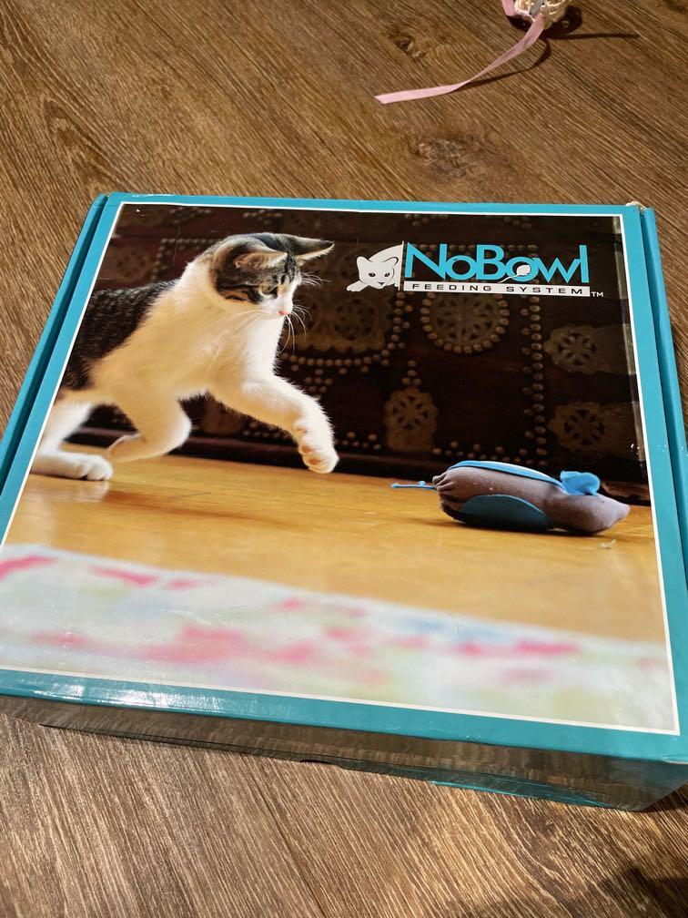 Nobowl cat feeding top system