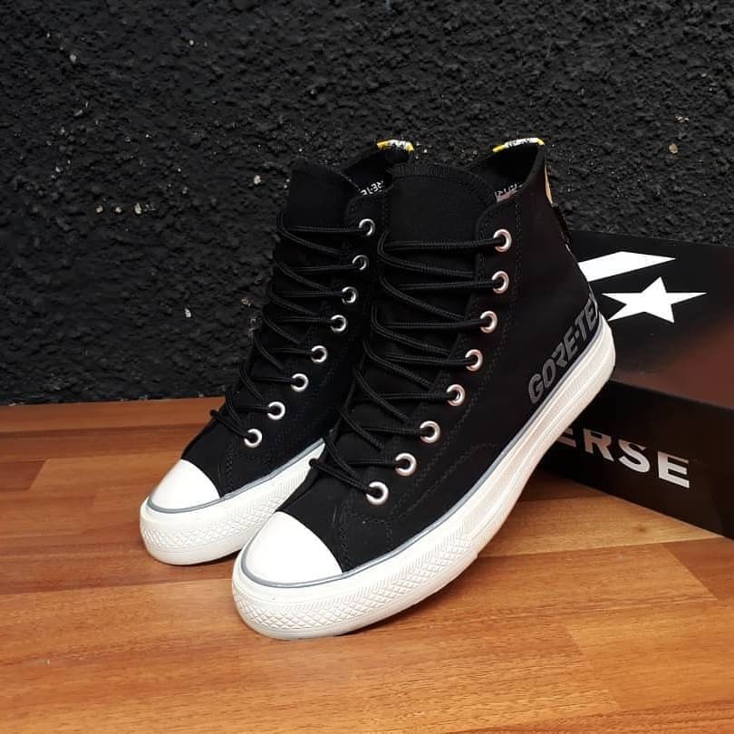 black converse gore tex