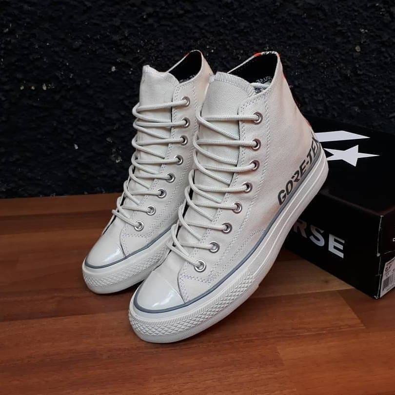 white gore tex converse
