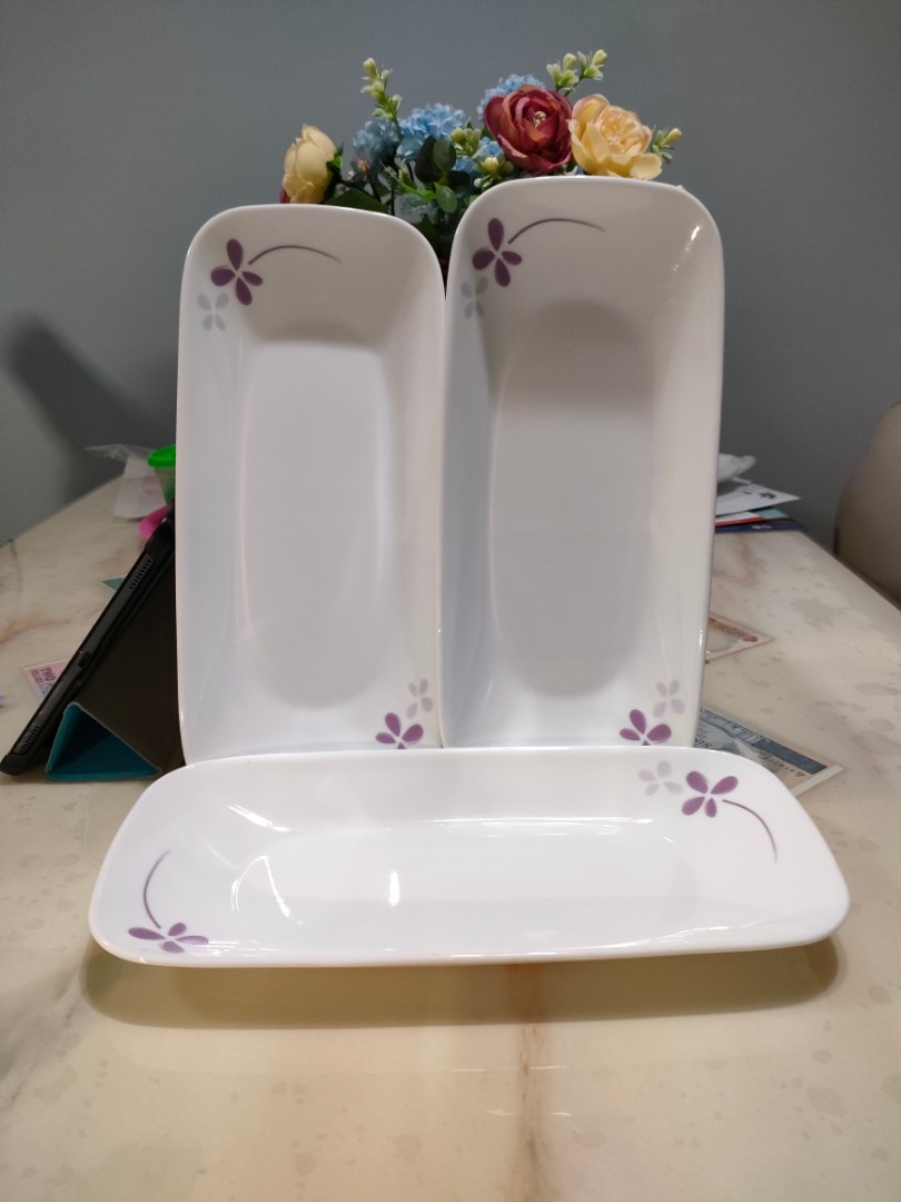 Corelle Rectangle Plate.(lelong Lelong), Everything Else on Carousell