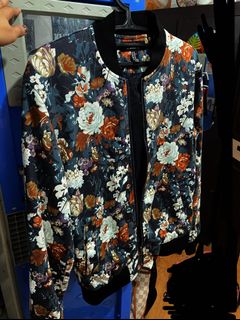 (Category: ) located in . Submitted by plongie (Listing ID 1101086566, Image 1). Description: .