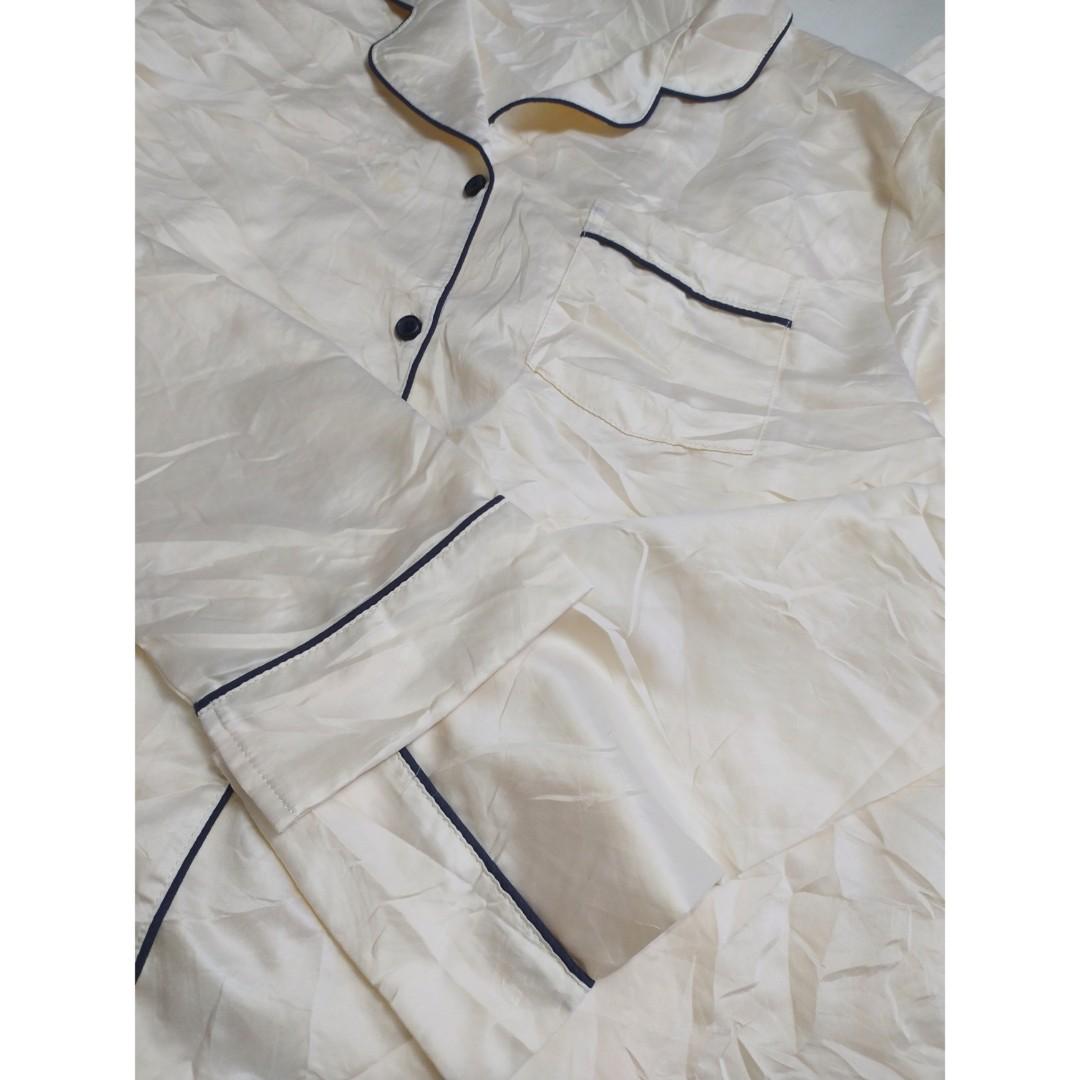 GU Uniqlo piyama sleepwear baju rumah satin silk original warna cream