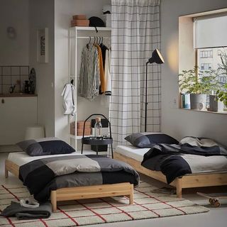 (Category: ) located in . Submitted by shortlime (Listing ID 1101055271, Image 1). Description: .