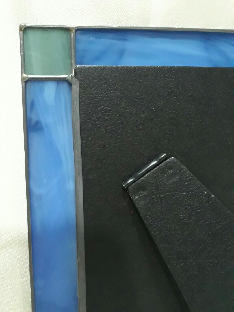 Malden International Design Handmade Art Glass 4” X 6” Photo Frame