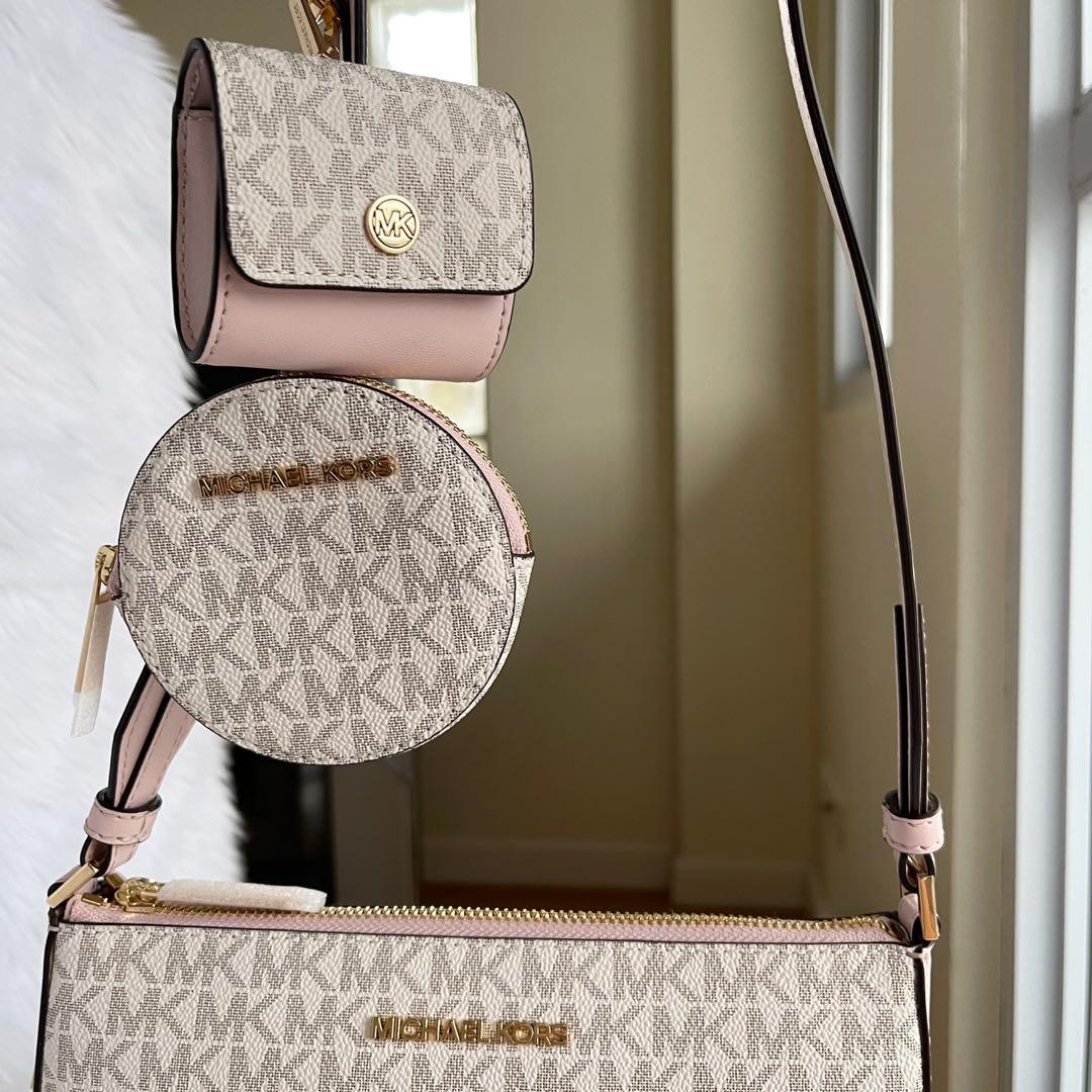 Michael Kors Multipochette, Luxury, Bags & Wallets on Carousell