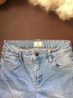 (Category: ) located in . Submitted by caylara (Listing ID 1101062275, Image 1). Description: .