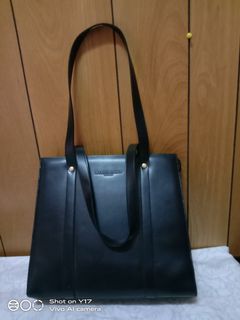 (Category: ) located in . Submitted by makimiko (Listing ID 1101022457, Image 1). Description: .