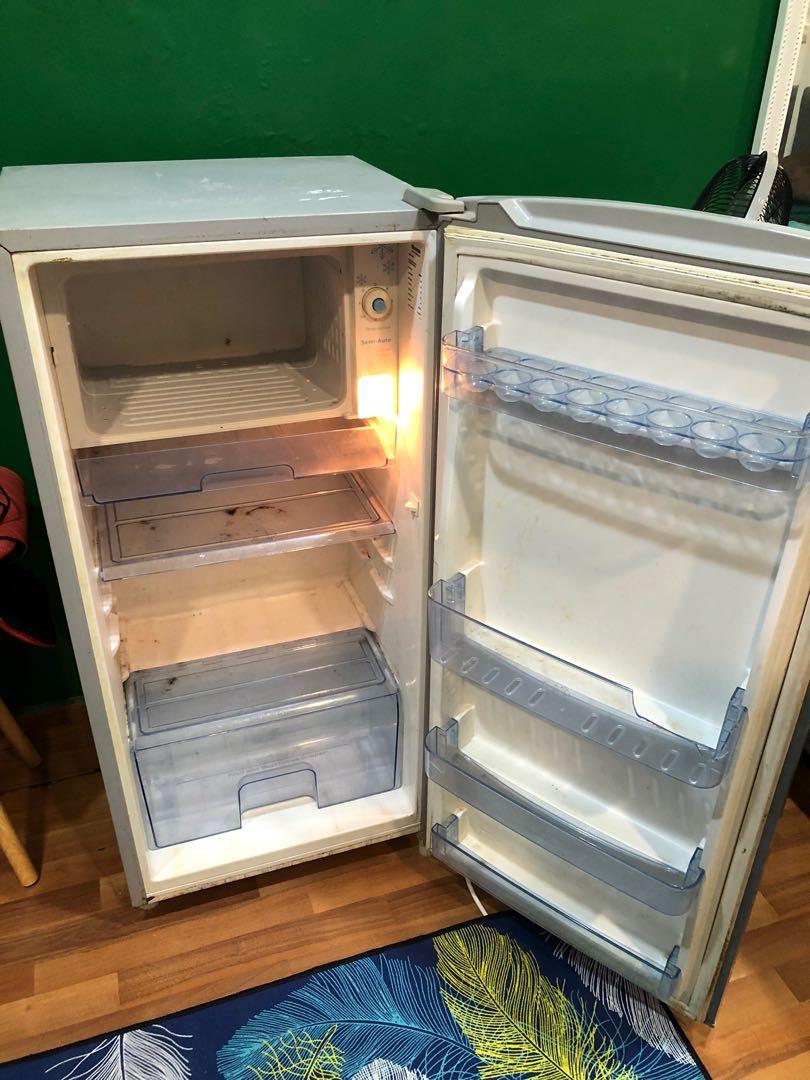 Peti Ais Satu Pintu Fridge Single Door Kitchen Appliances On Carousell