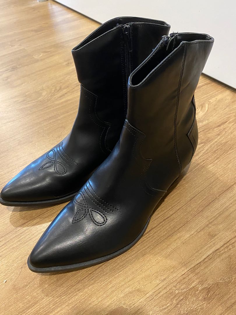 pull and bear cowboy boots