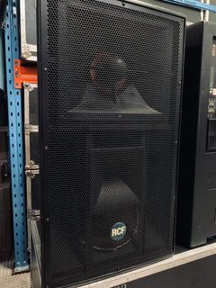 (Category: ) located in . Submitted by nicefab (Listing ID 1101185021, Image 1). Description: .