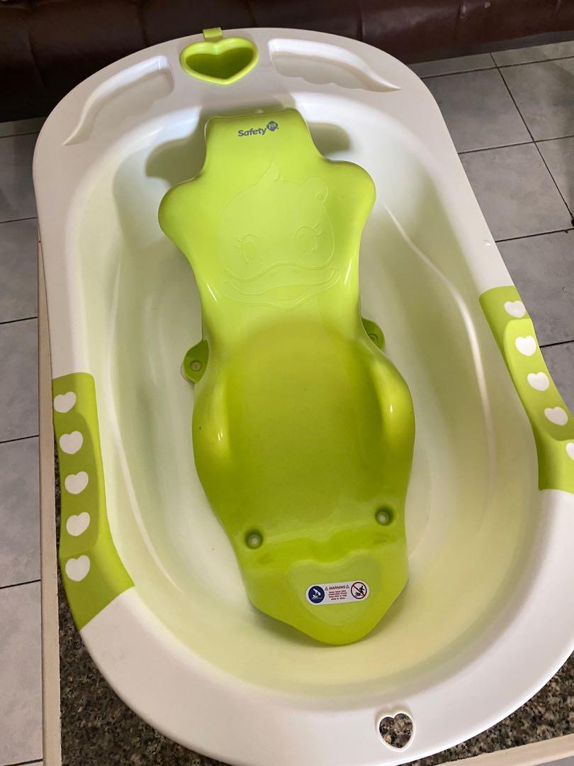 Safety 1st baby bath tub, Babies & Kids, Bathing & Changing, Bathtub
