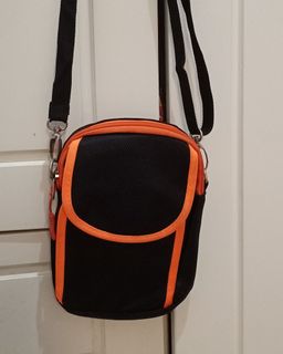 (Kategori: ) berada di . Dikirim oleh dpbboutique (ID iklan 1101203429, Gambar 1). Deskripsi: .
