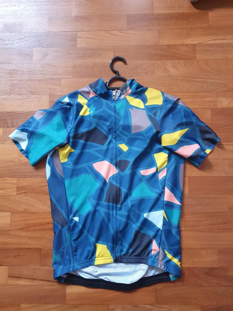 Specialized Cycling Jersey S Size (Category: Parts & Accessories) located in Singapore. Submitted by snkrs (Listing ID 1101017338, Image 1). Description: Specialized Pro Cycling Jersey Size S Still in mint condition as hardly worn. Too many jerseys in rotation and don't cycle often anymore. PM for more photos. Will accept crypto as payment..