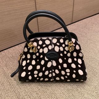（分類：）位於 。 由 chan_d 提交（商品編號 1101080124，圖片 1）。簡介： 。