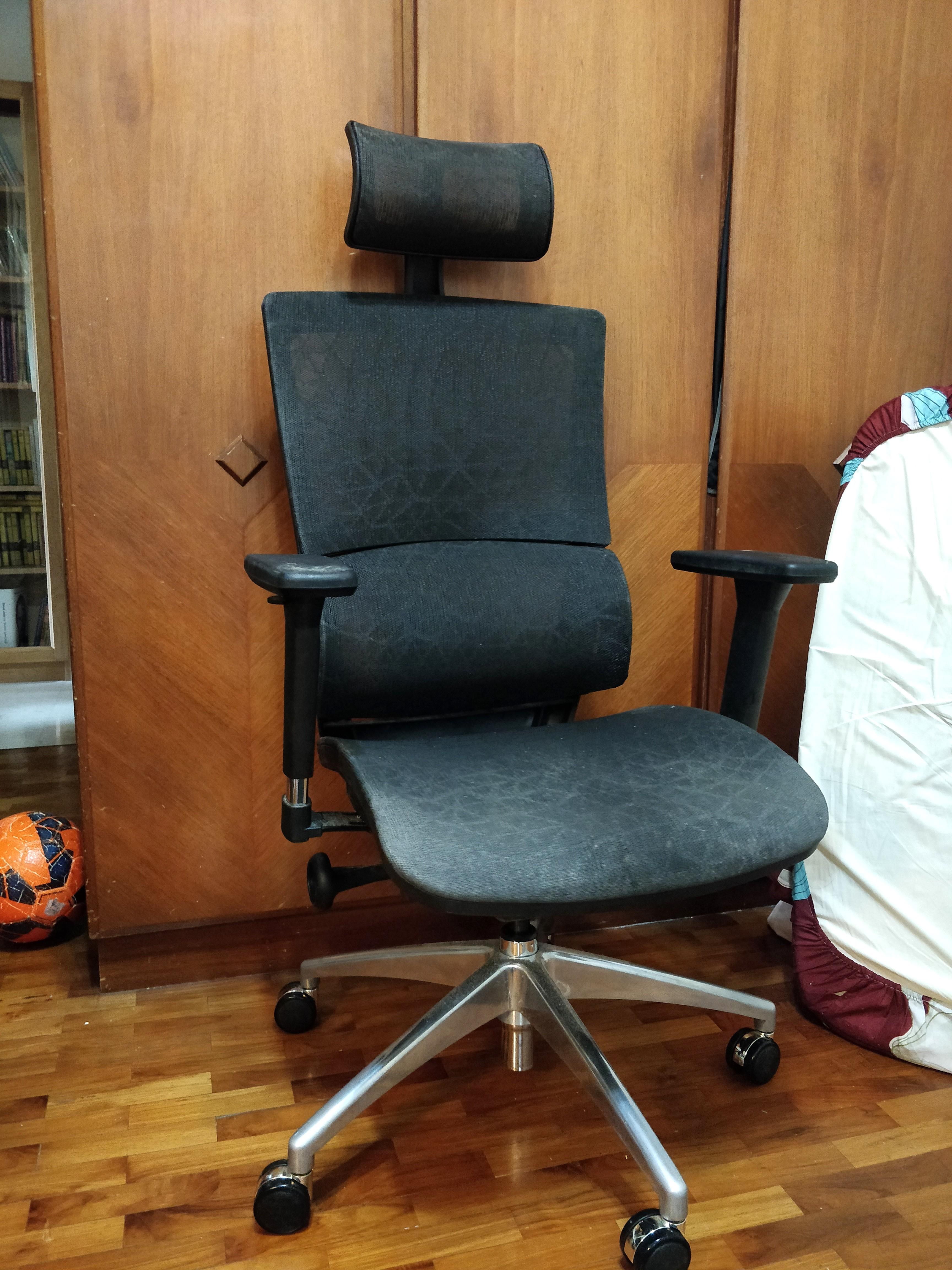 [CLEARING] UMD 810 Full Mesh Office Chair, Furniture & Home Living ...