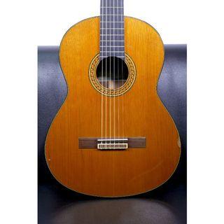 Yamaha CG-151C Solid Cedar Top Ebony Fingerboard Ovangkol Back and Sides Classical Nylon String Guitar for Beginner / Intermediate Players CG151C