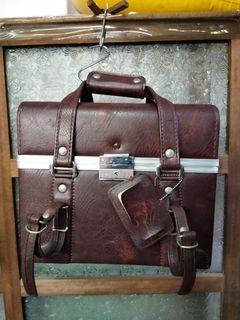 Accessory box leather