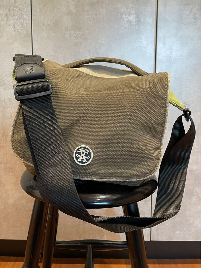 crumpler camera bag