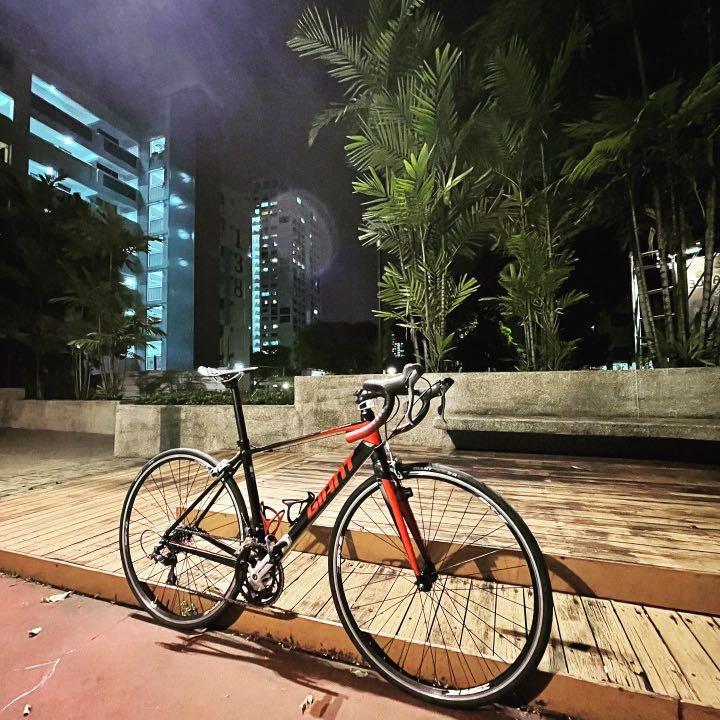 Giant Defy 5 Ferrari Colourway Sports Equipment Bicycles
