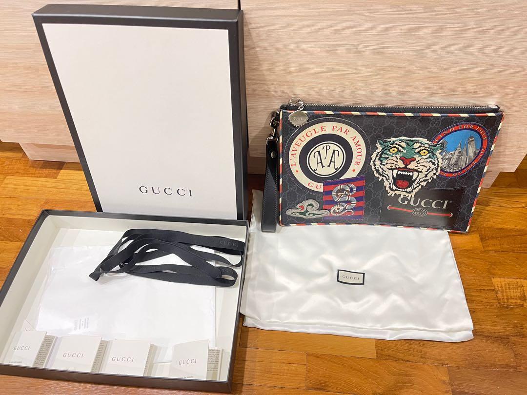 Night courrier sale gg supreme pouch