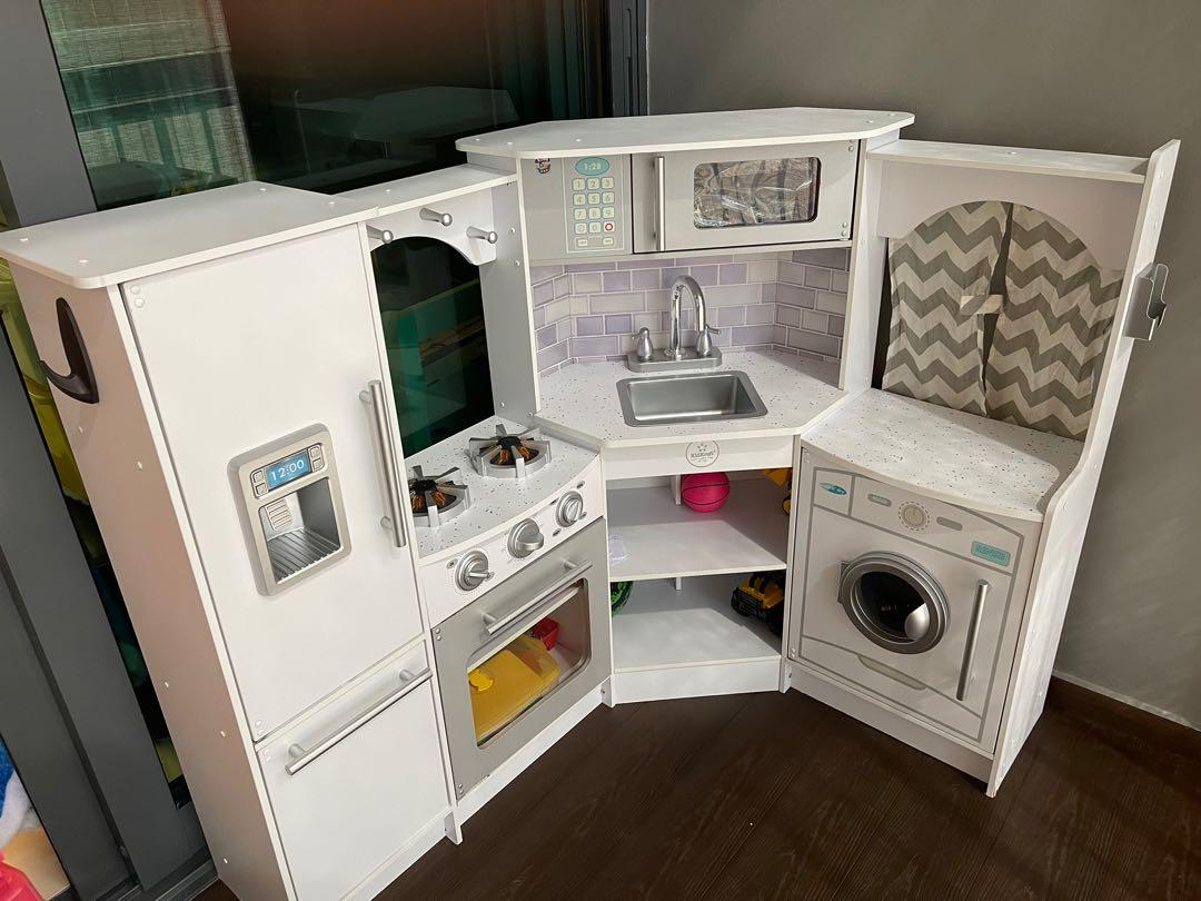 Ultimate corner top play kitchen white