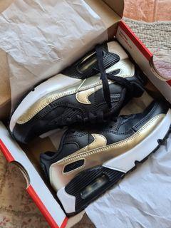 Nike Air Max 90 LTR (Black/Gold)