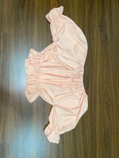 (Category: ) located in . Submitted by treasuremywardrobe (Listing ID 1101249485, Image 1). Description: .