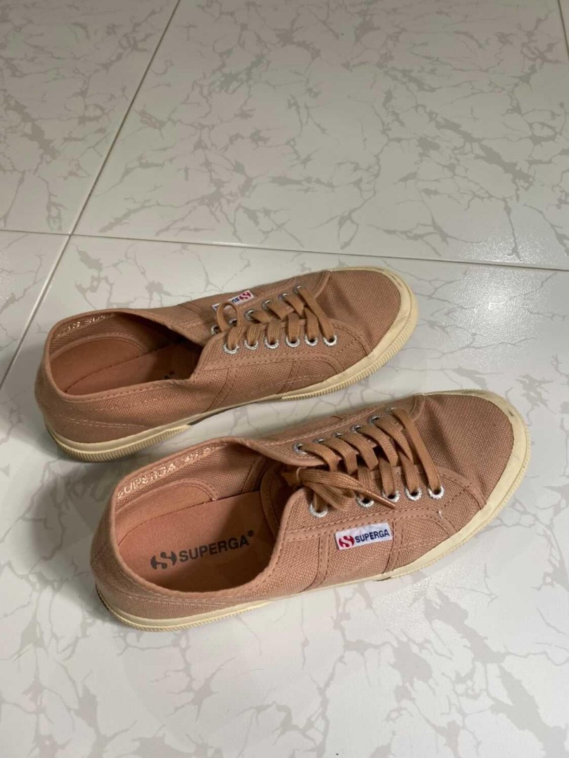 superga size 40