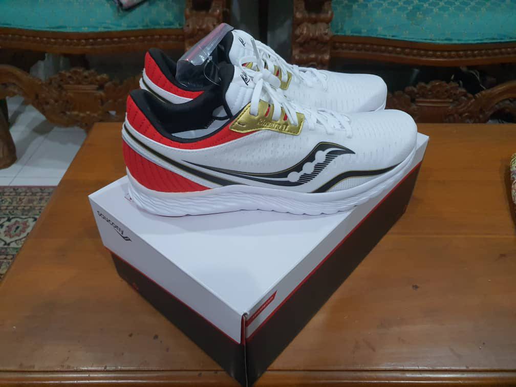Saucony Kinvara 11 Tokyo Edition