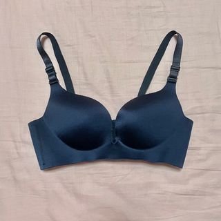 (Category: ) located in . Submitted by eighteen3c (Listing ID 1101351748, Image 1). Description: .