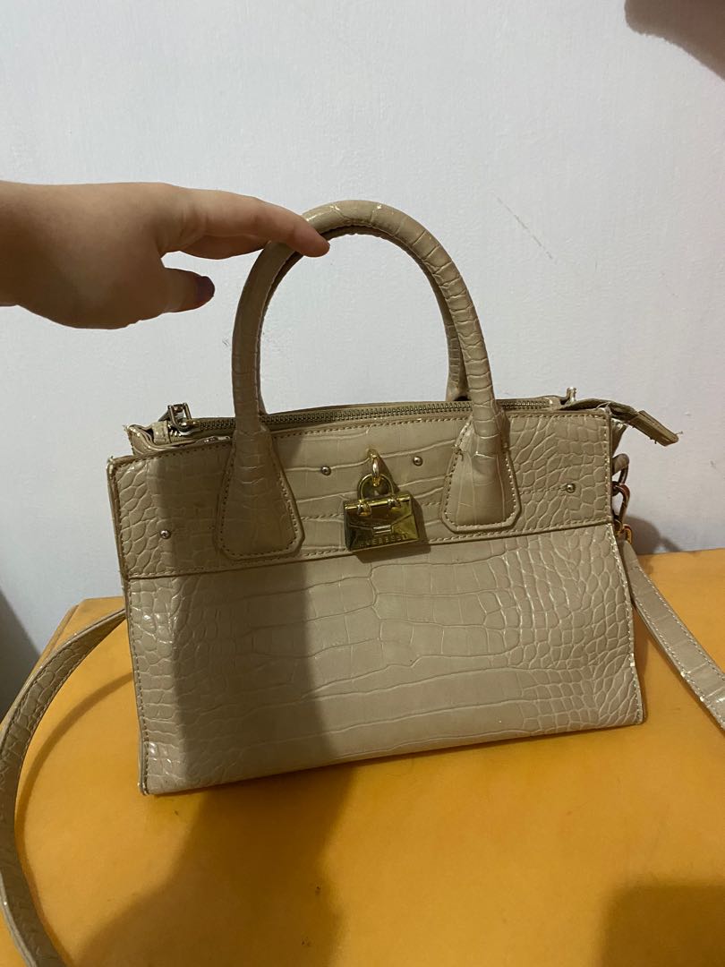 Tas everbest, Fesyen Wanita, Tas & Dompet di Carousell