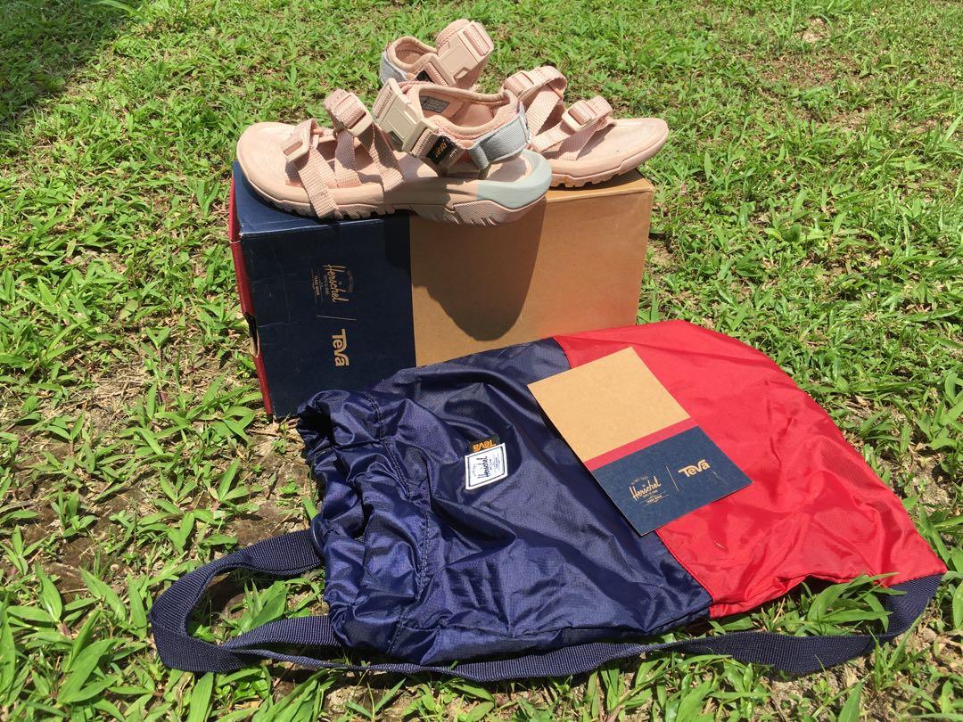 TEVA X HERSCHEL COMBO Men s Fashion Footwear Flipflops and