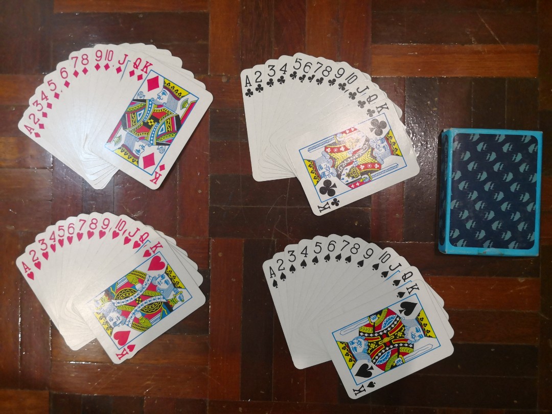Toys Malaysia Airlines Mas Vintage Playing Cards Card Daun Terup Game Games Family Fun Shuffle Toys Games Board Games Cards On Carousell